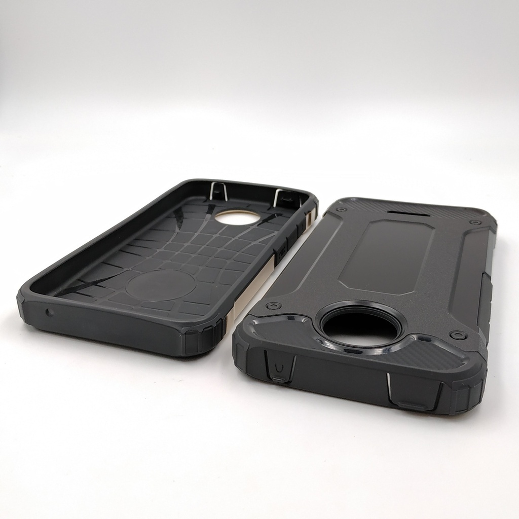 Motorola Moto C Plus / Forro Antigolpes Negro