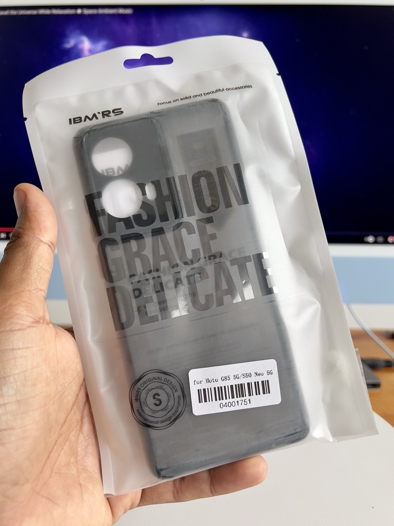 Motorola Moto G85 / Moto S50 Neo 5G /  Forro Ibmrs / Negro Humo